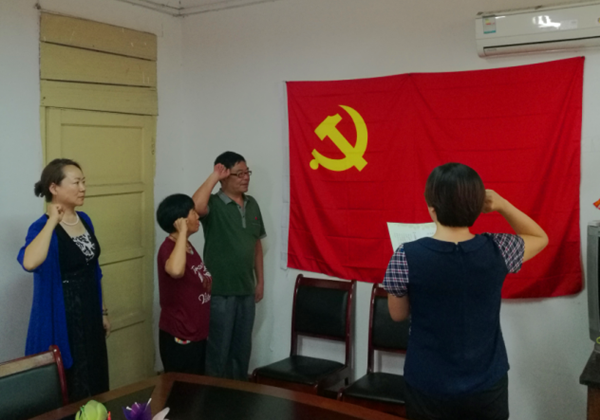 QQ截图20170703102002_副本.png QQ截图20170703102002_副本.png